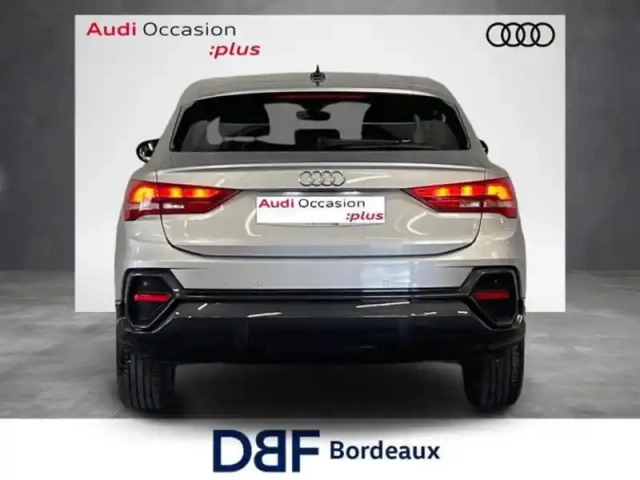 Audi Q3 35 tfsi 150 ch s tronic 7 design — photo 4