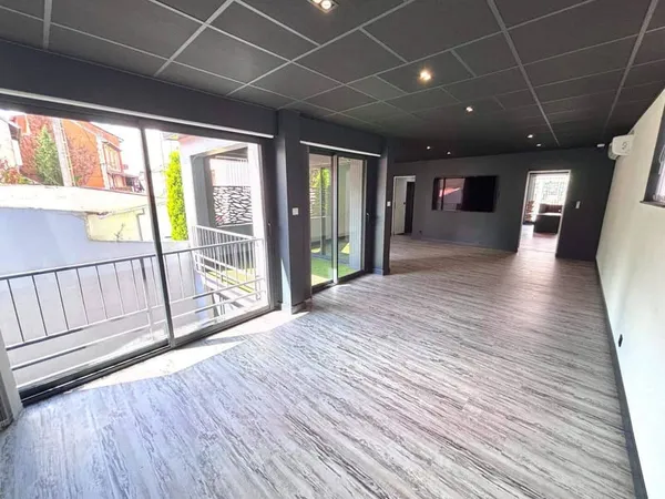 Immeuble 257 m²