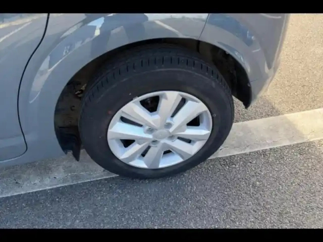 Dacia Sandero 1.0 eco-g 100ch expression — photo 13