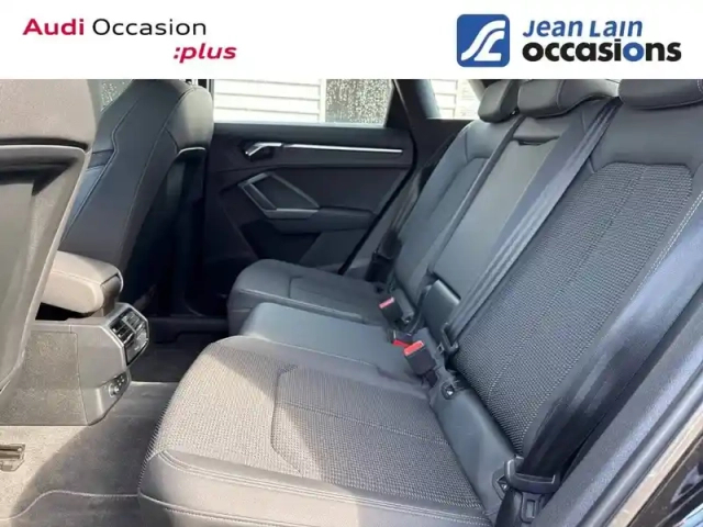 Audi Q3 35 tfsi 150 ch — photo 77