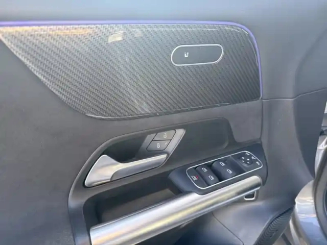 Mercedes Gla 250 e hybrid eq amg line — photo 16