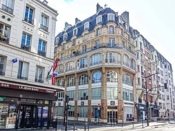 Boutique 150 m²