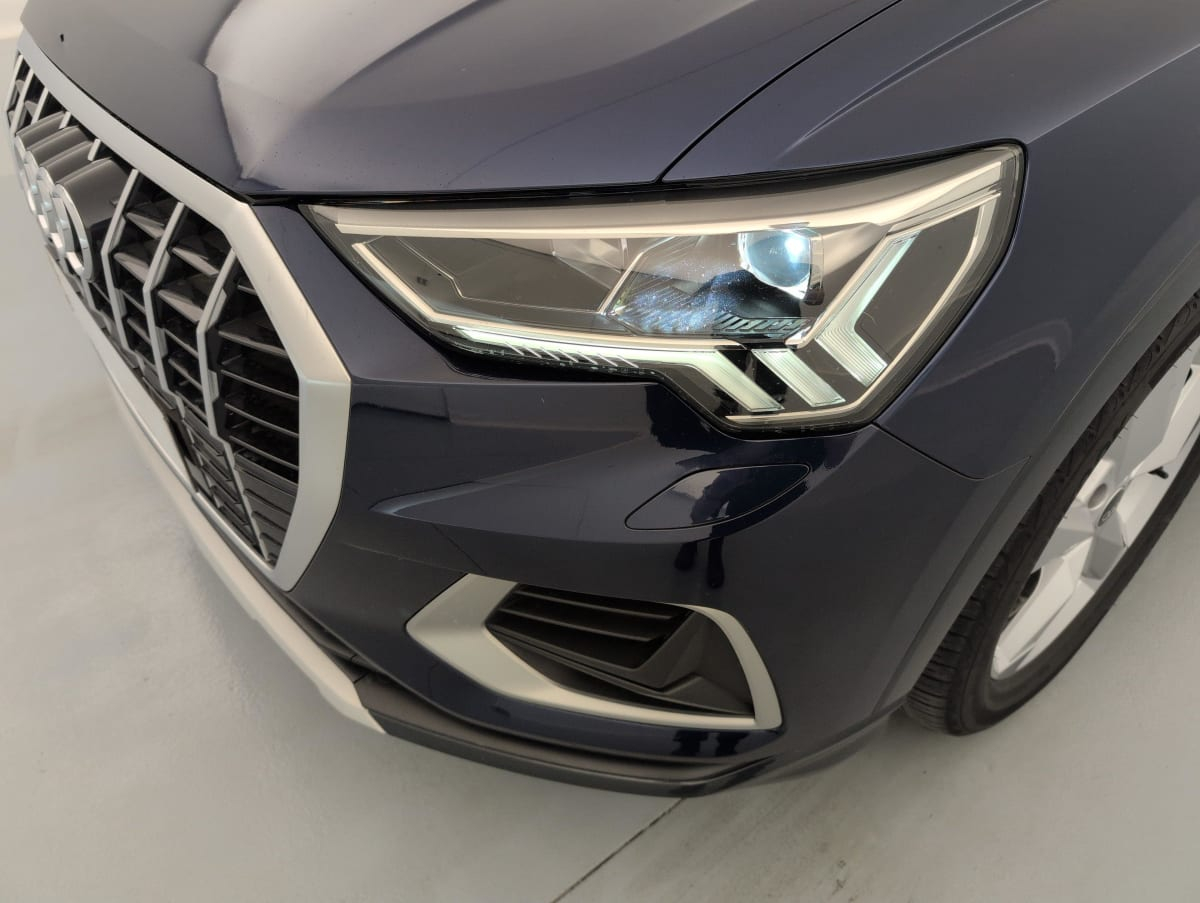 Audi Q3 — photo 19