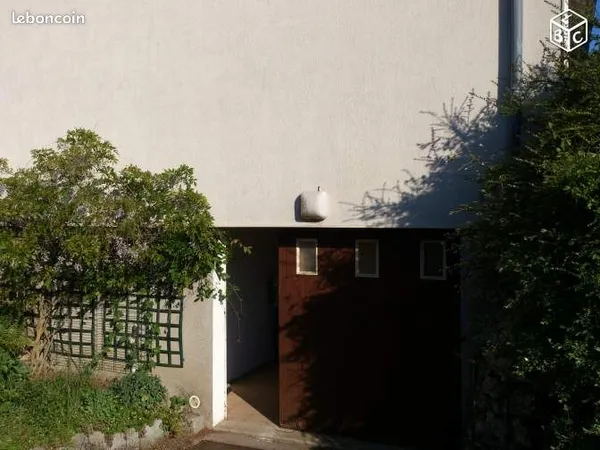 Garde-meuble, garage de stockage