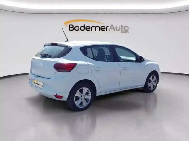 Dacia Sandero sce 65 — photo 5