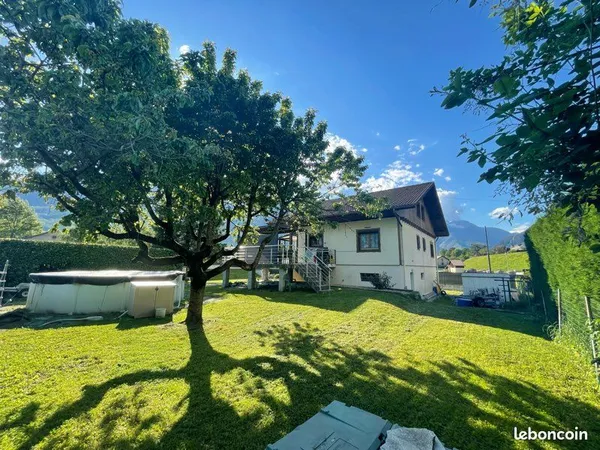 Maison de type chalet