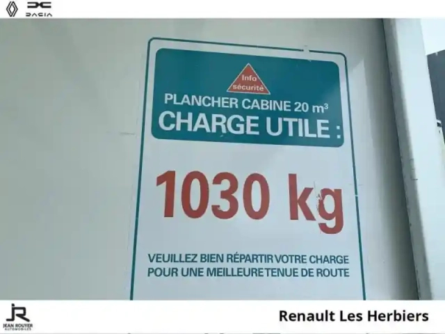 Renault Master plancb f3500 l3h1 2.3 blue dci 145ch confort gd volume — photo 5
