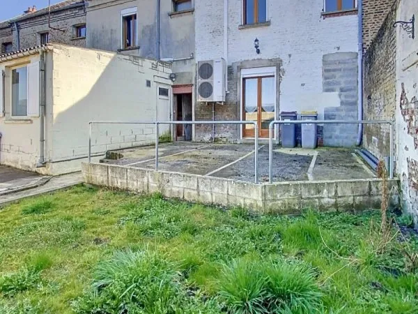 Maison 9 pièces 144 m²