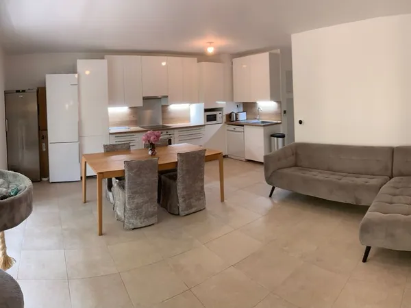 T4 84 m² - Résidence récente (2023) - Calme absolu - Centre village