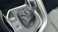 Peugeot 3008 1.2 PureTech 130ch S&S Allure — photo 14
