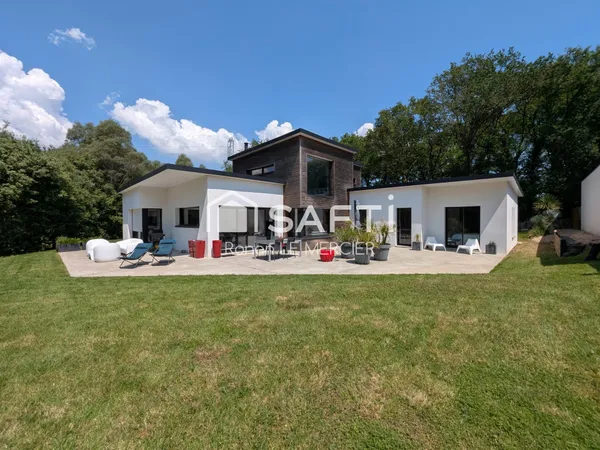 Maison d'architecte, volumes généreux et vie de plain-pied