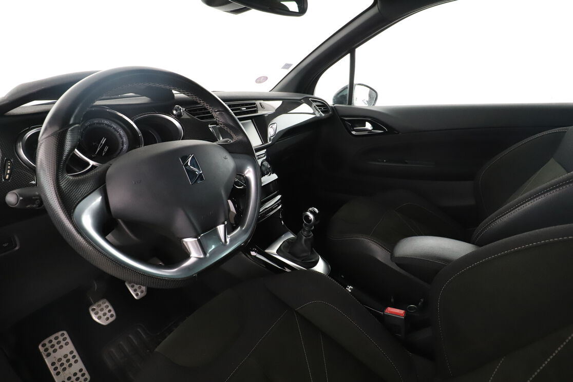 DS Automobiles DS3 1.6 THP Sport Chic BV6 — photo 10