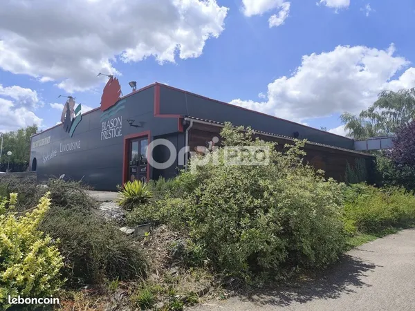 Local commercial 480 m²