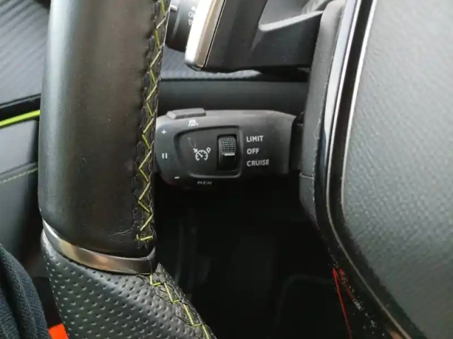 Peugeot 2008 puretech 130 s&amp;s eat8 — photo 37