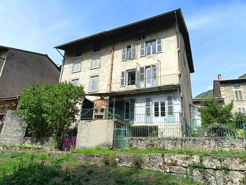 Photo 3