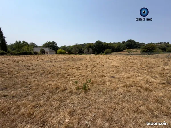 Terrain 2500 m² Saint-Bonnet-l'Enfantier