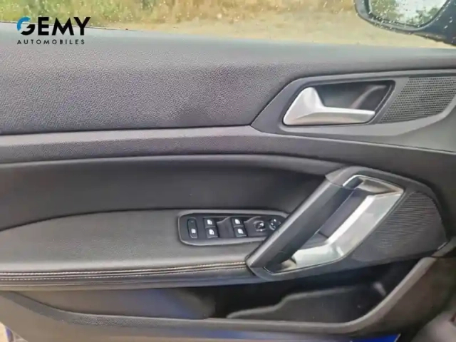 Peugeot 308 puretech 130ch s&amp;s bvm6 — photo 16