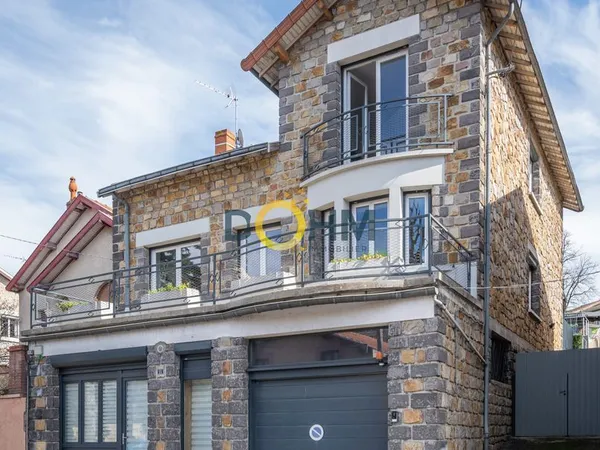 Propriété 7 pièces 200 m²