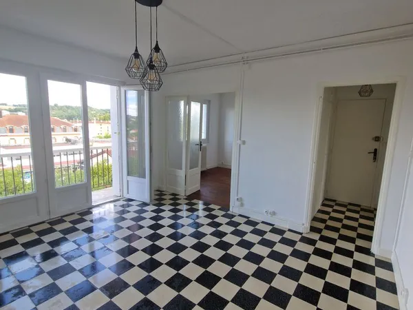 Appartement t2 bis