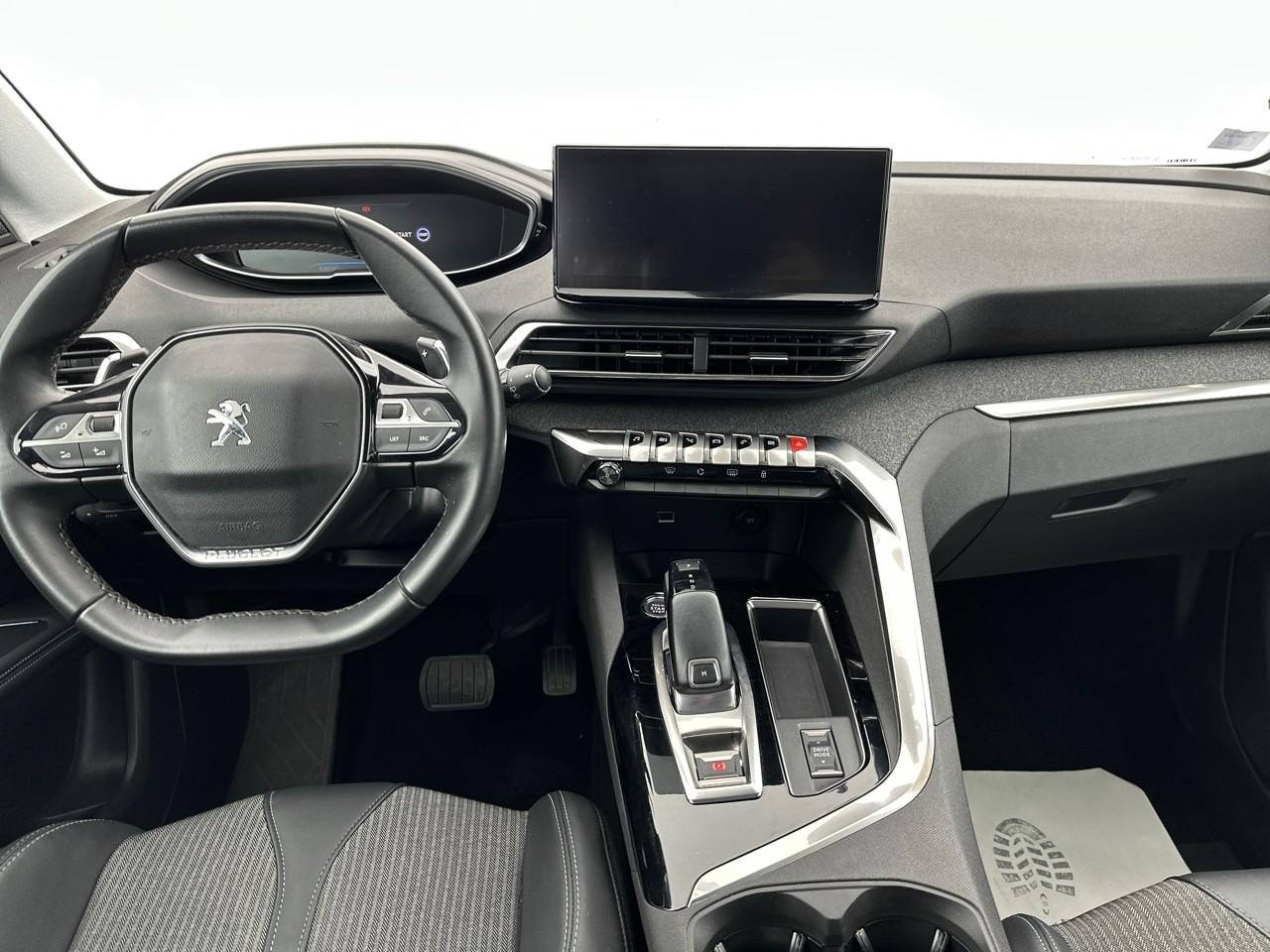 Peugeot 3008 puretech 130ch s&s eat8 allure pack — photo 11