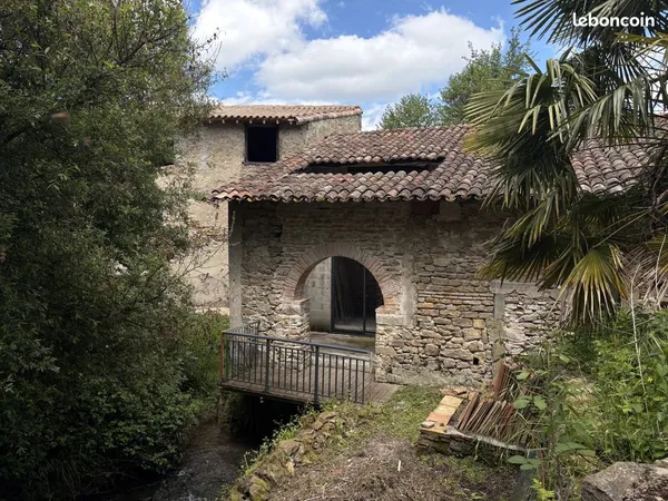 Maison 185 m² Sainte-Colombe-sur-l'Hers
