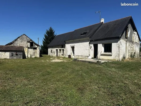 Longère 4178 m² Vernoil le Fourrier