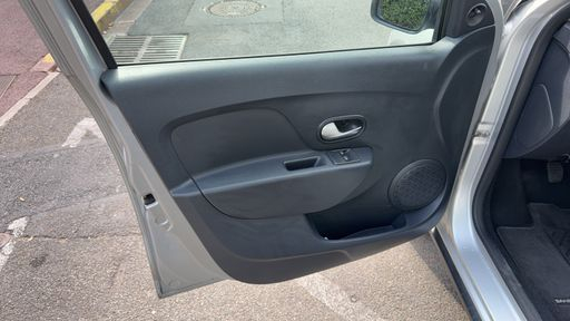 Dacia Sandero 1.0 SCe 75 - Urban Stepway – 2018 – 22107 km – Essence – Boîte Manuelle — photo 40