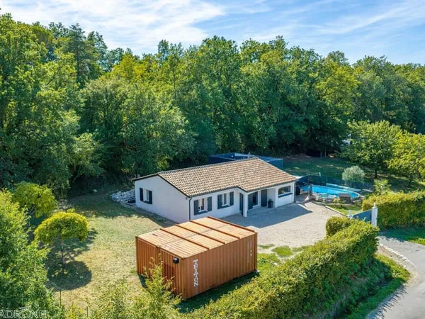 Maison de plain-pied 5 pièces 133 m²