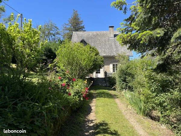 Maison 6 pièces 240 m²