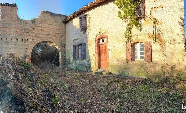 Maison avec travaux et grand terrain