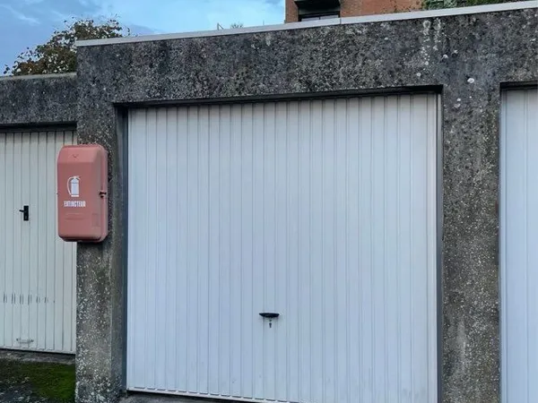Grand garage individuel Marcq en Baroeul secteur Croisé Laroche