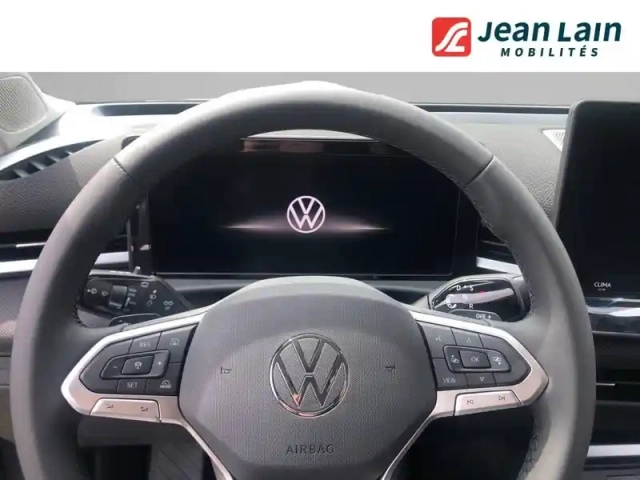 Volkswagen T-Roc 1.5 etsi evo2 hybrid 116 ch dsg7 — photo 12