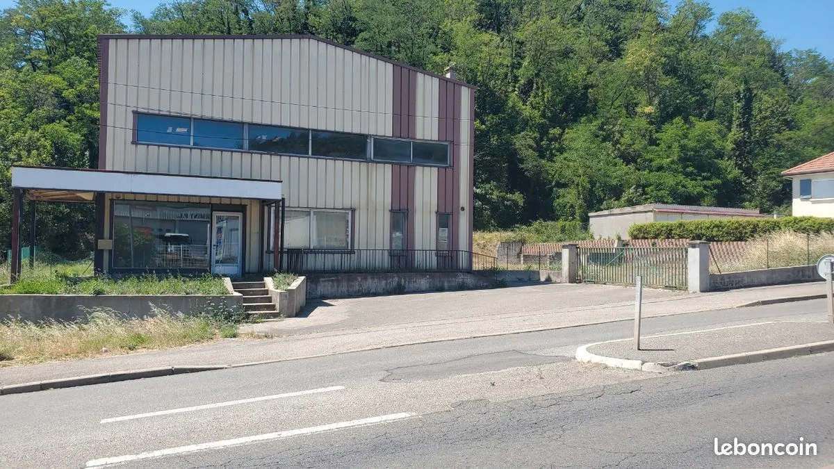 Photo 1
