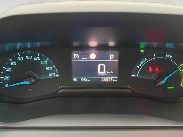 Peugeot 208 e- 136ch style — photo 11