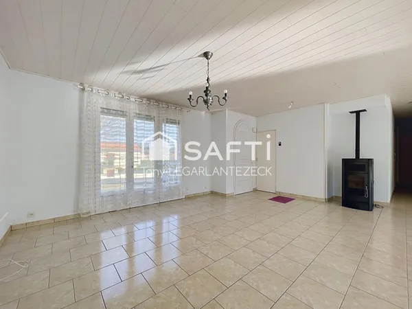Maison sur sous-sol complet avec 3 chambres