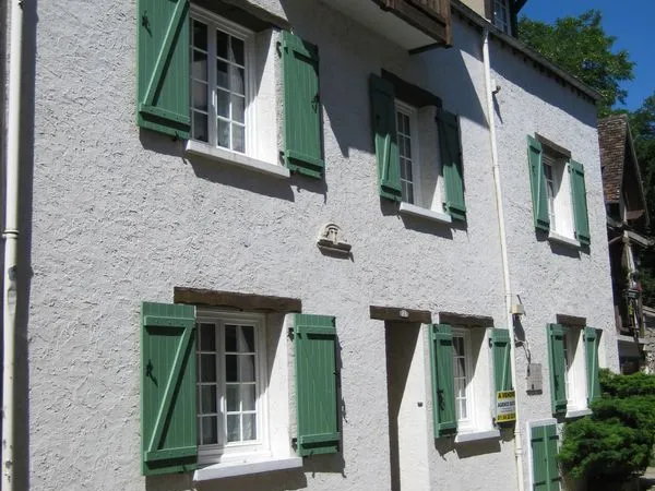 Maison ancienne atypique