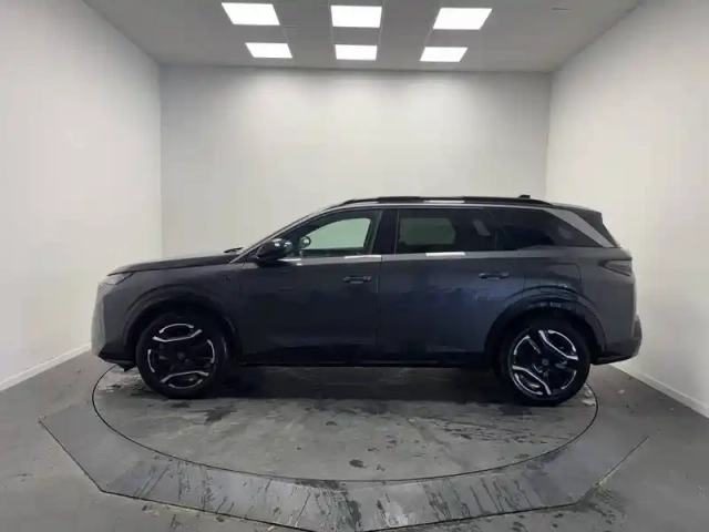 Peugeot 5008 electrique 210 ch 73 kwh — photo 2
