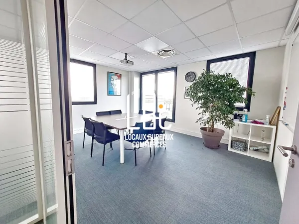 Local professionnel 149 m²