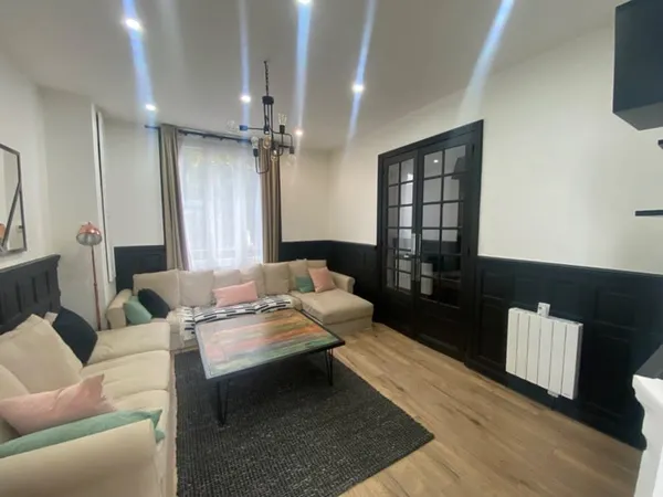 Maison à vendre 8 pièces MONTCEAU LES MINES (71)