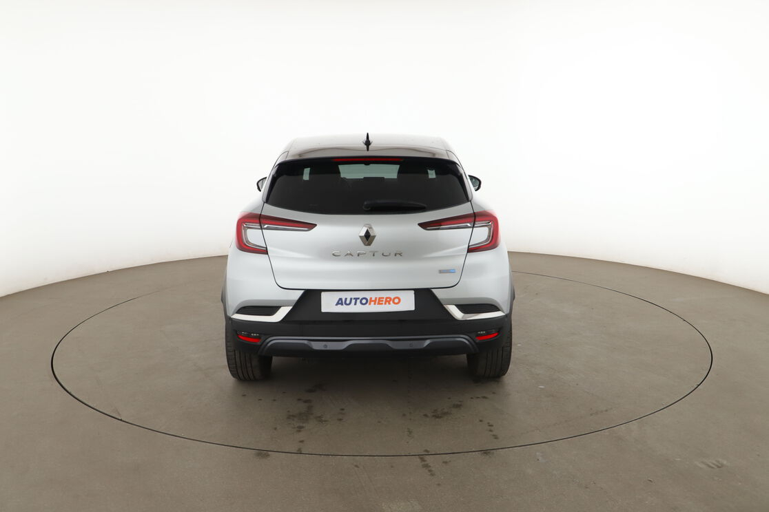 Renault Captur 1.6 E-Tech Plug-in Initiale Paris — photo 4