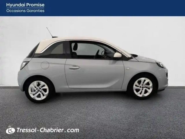 Opel Adam 1.4 twinport 87 ch s/s white edition — photo 6