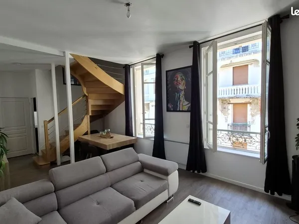 Exclusivité, coup de coeur Duplex parcs/opéra, état neuf, denier étage
