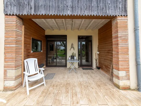 Maison 8 pièces 224 m²