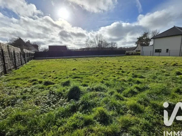 Terrain 989 m²