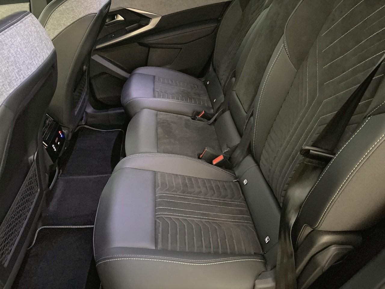 Peugeot 5008 hybrid 145 ch e-dcs6 gt — photo 10