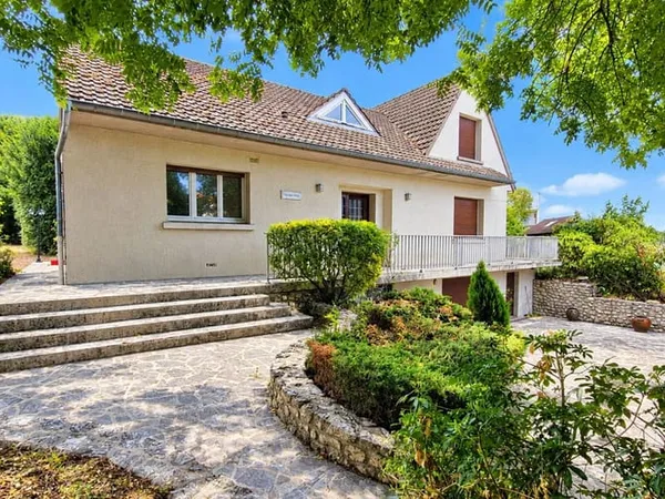 Maison 5 pièces 175 m²
