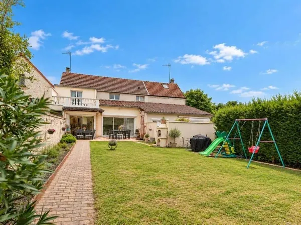 Maison 5 pièces 140 m²