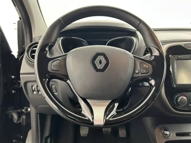Renault Captur tce 90 energy — photo 24