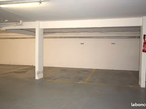 Parking, à louer LEVALLOIS