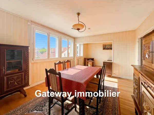 Appartement T3 traversant avec balcon Clermont-Ferrand (63